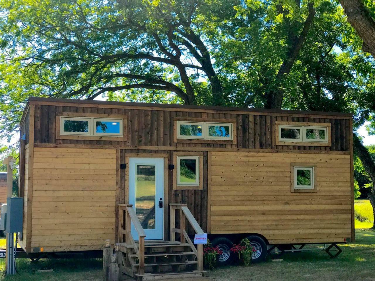 Montana Escape Elegant Tiny House In Waco Near Magnolia Villa ภายนอก รูปภาพ