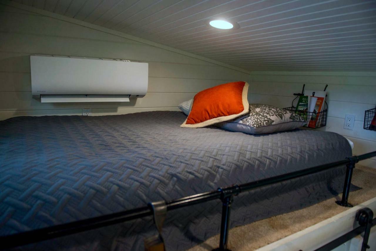 Montana Escape Elegant Tiny House In Waco Near Magnolia Villa ภายนอก รูปภาพ