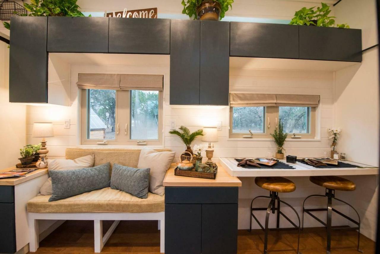 Montana Escape Elegant Tiny House In Waco Near Magnolia Villa ภายนอก รูปภาพ